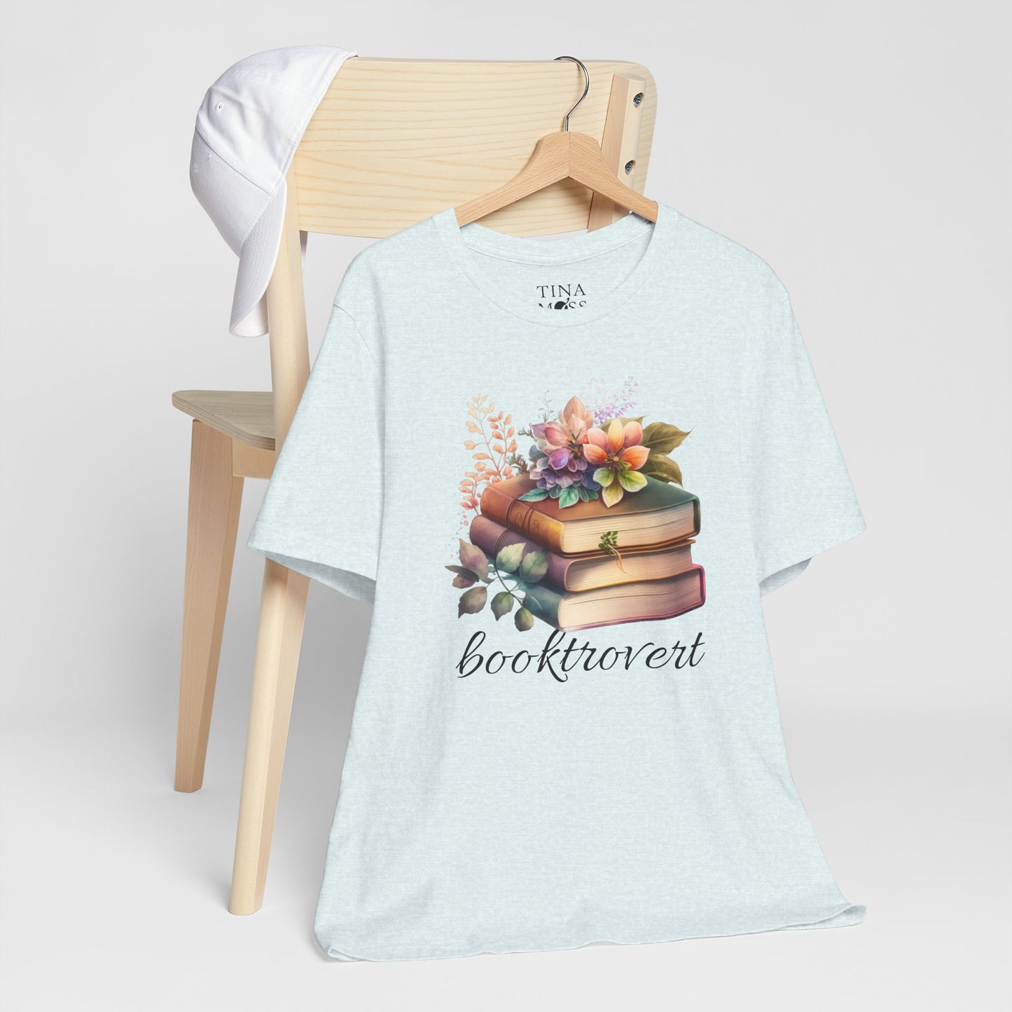 Booktrovert Comfy T-Shirt