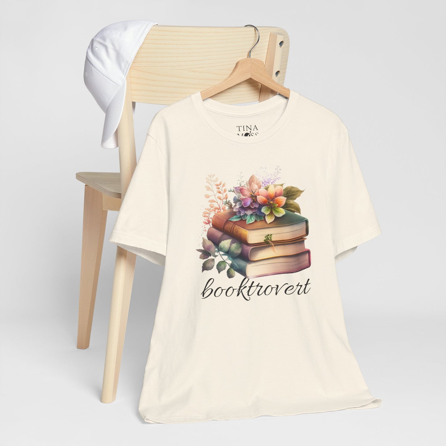 Booktrovert Comfy T-Shirt