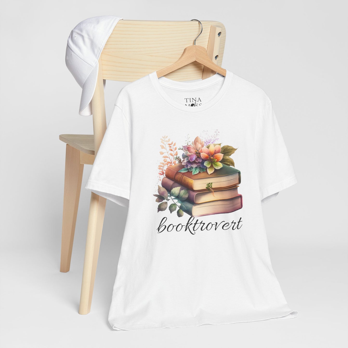 Booktrovert Comfy T-Shirt
